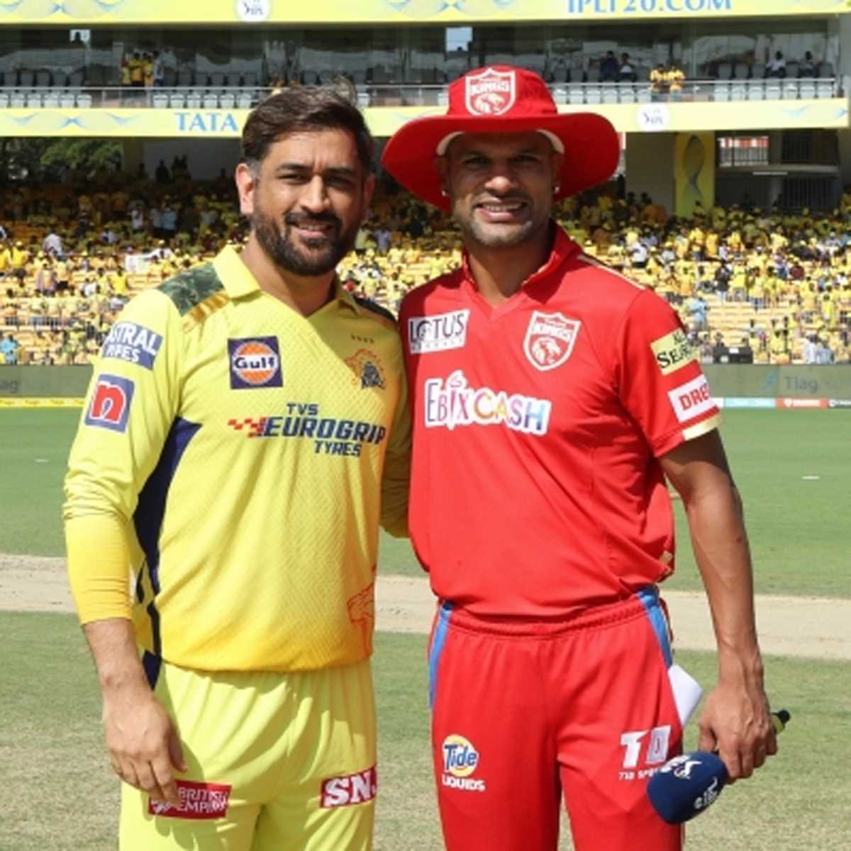 धोनी ने टॉस जीत कर पहले बल्लेबाजी करने का फैसला किया